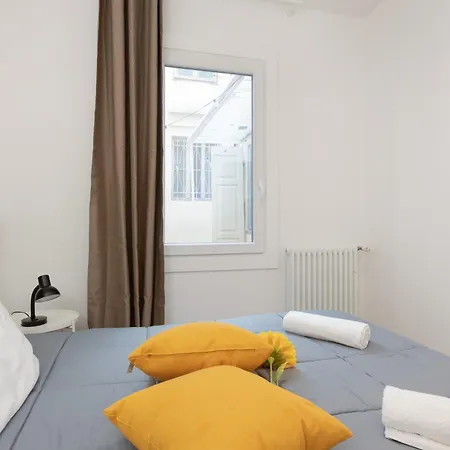 公寓 Snapstay Luxury In Centro A 的里雅斯特