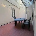 Snapstay Luxury In Centro A Apartamento Trieste