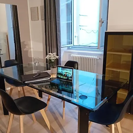 Snapstay Luxury In Centro A * Trieste